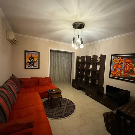 Appartement Toptani Center *